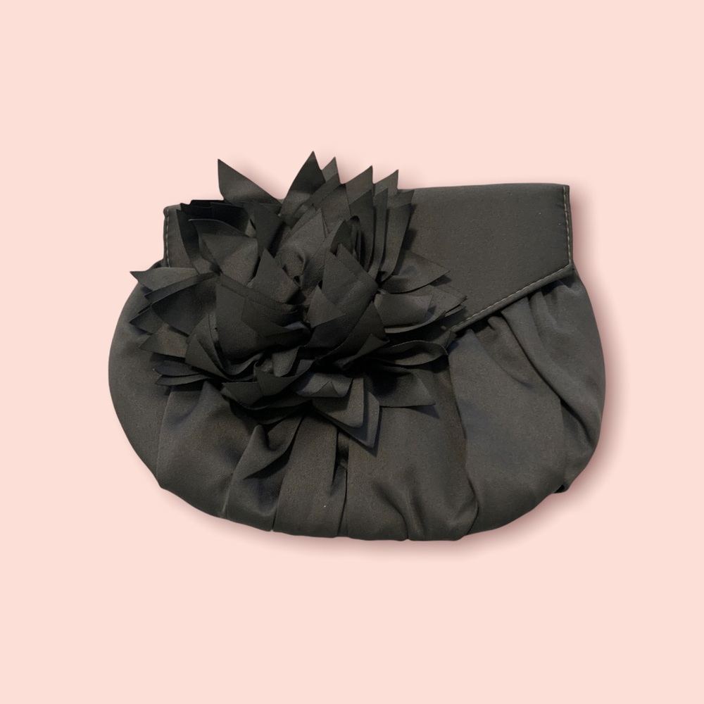 Flower Detail Clutch